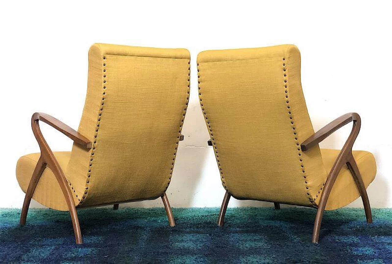 Pair of beechwood and yellow fabric armchairs by Paolo Buffa, 1940s 10