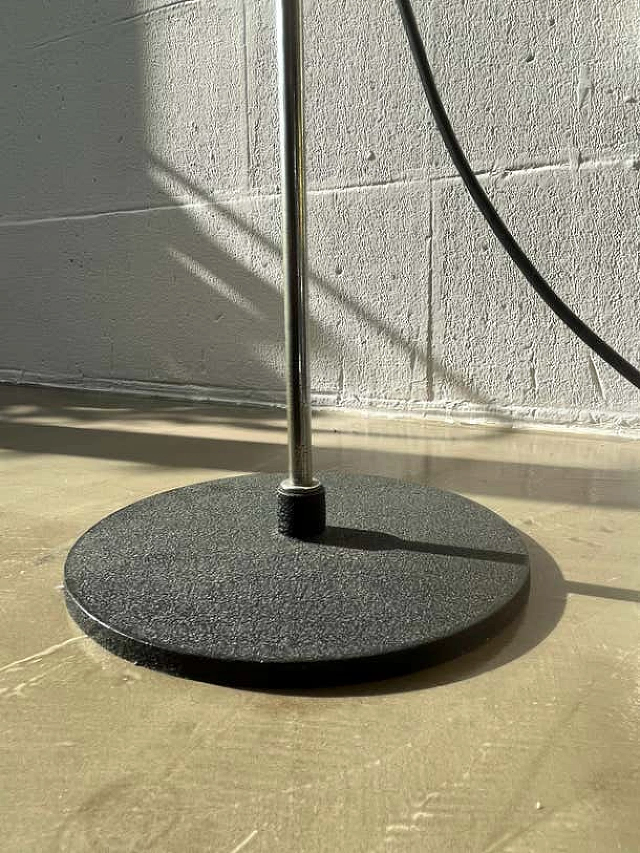 Floor lamp 1055 by Gino Sarfatti for Arteluce, 1960s 9