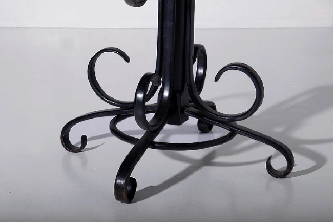 Art Deco round shiny black lacquered wood table, early 20th century 8