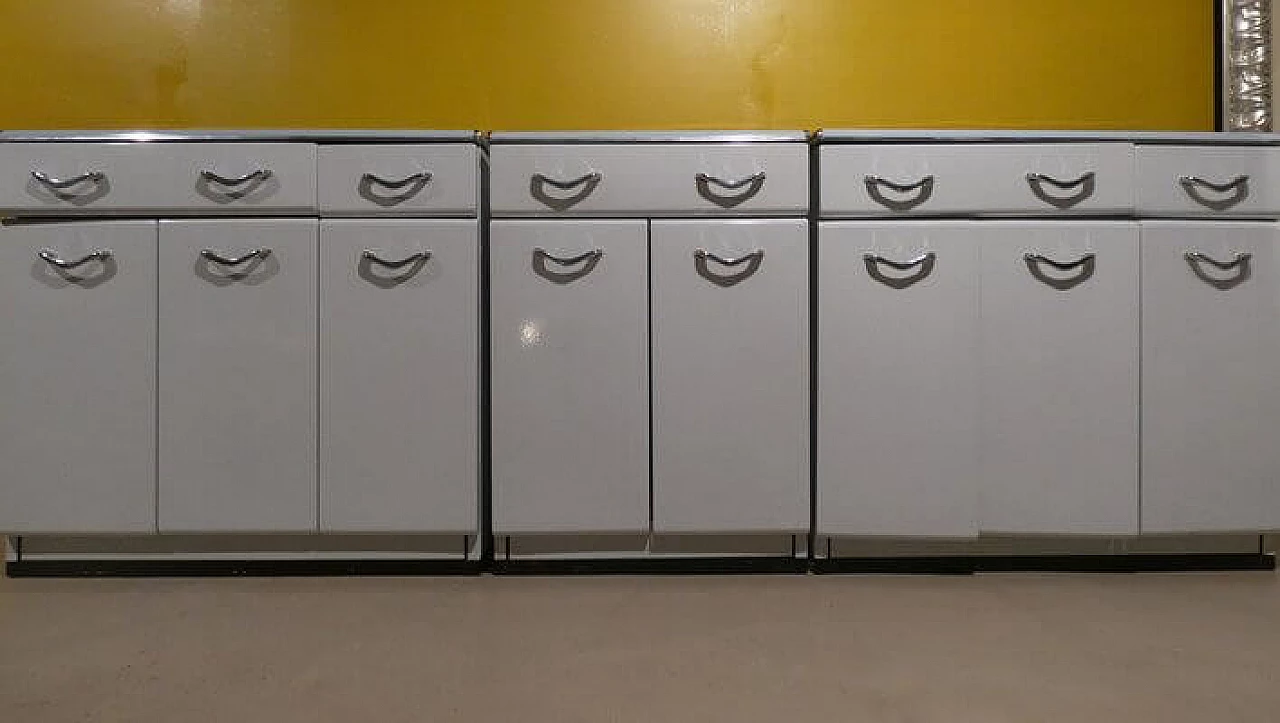 3 White enamelled metal storage cabinets, 1960s 3