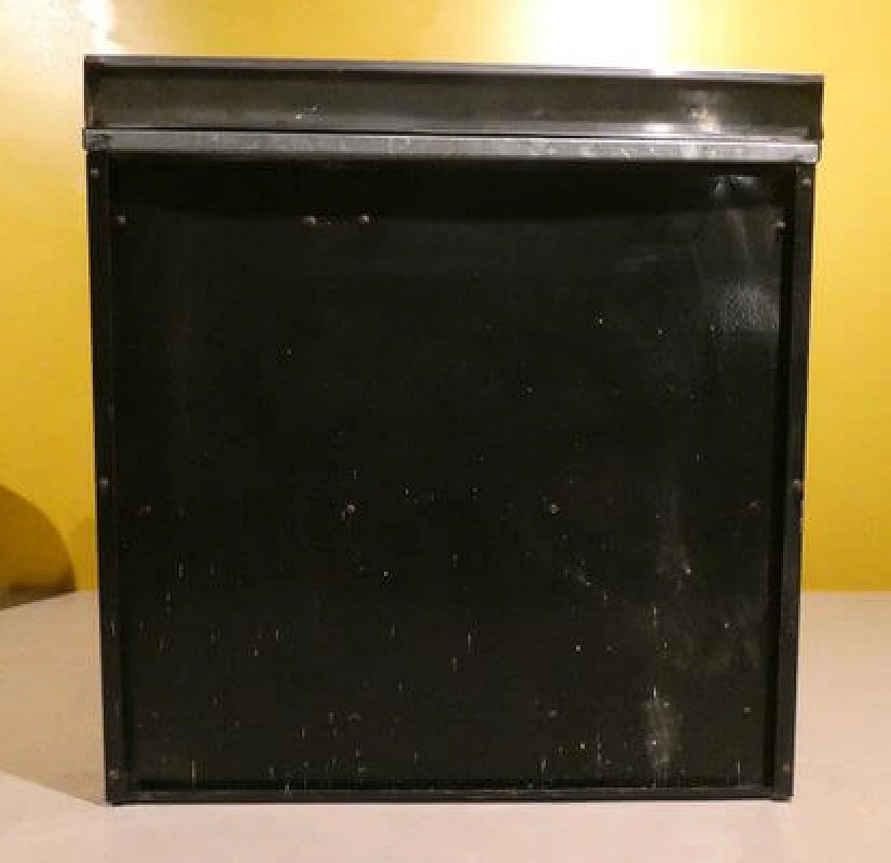 3 White enamelled metal storage cabinets, 1960s 22