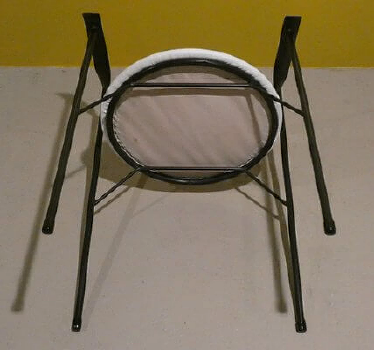 4 Armchairs in black metal and white skai, 1980s 5
