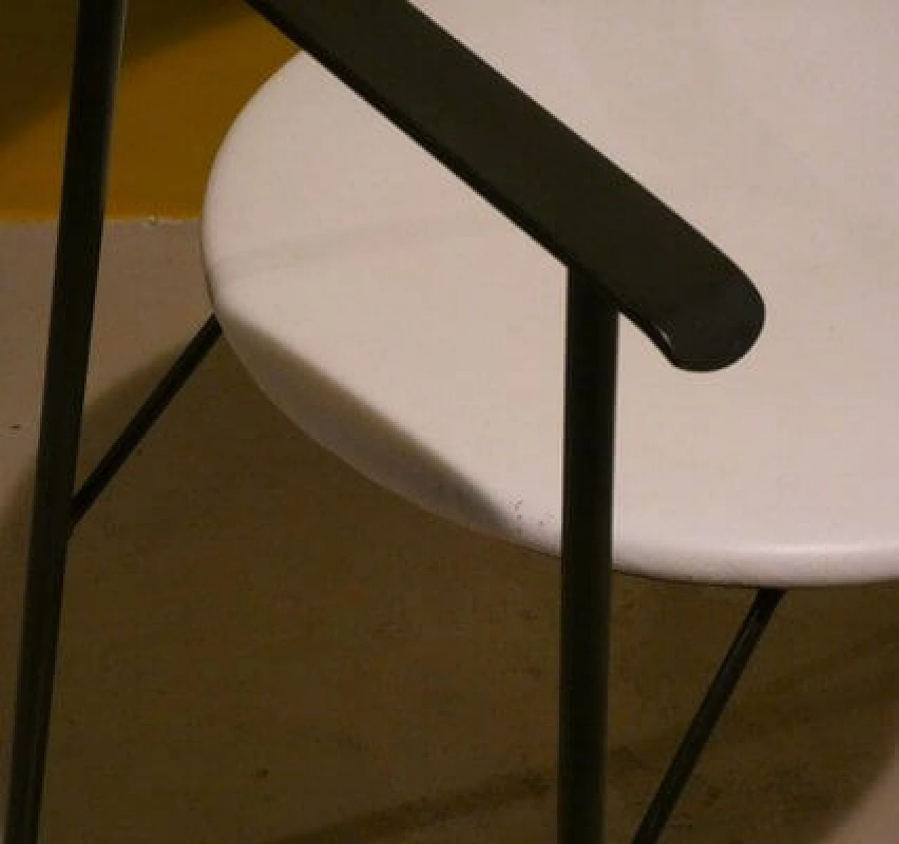 4 Armchairs in black metal and white skai, 1980s 6