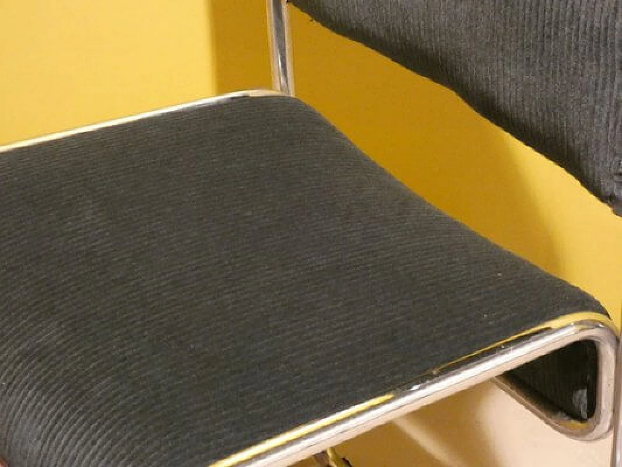 4 Chairs in steel and gray corduroy, 1970s 9