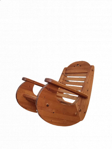 Scandinavian pine rocking chair, 1970s