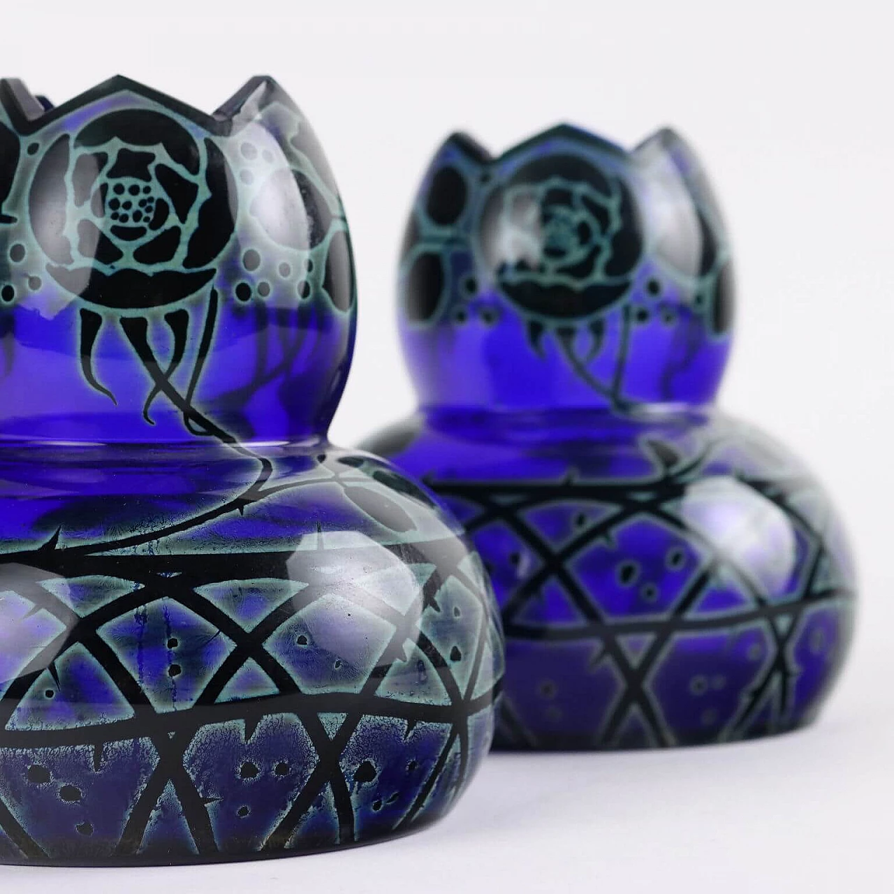 Pair of glass vases attributed to Beyermann & Co, early 20th century 4