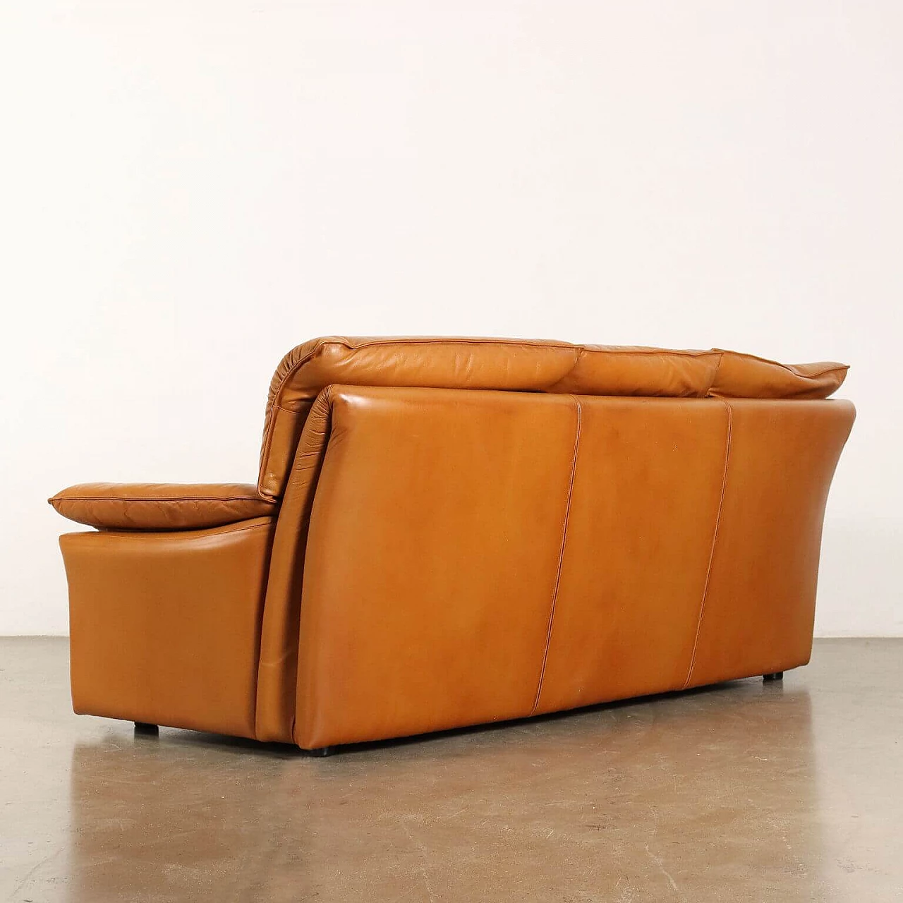 Three-seater leather sofa, 1980s 9