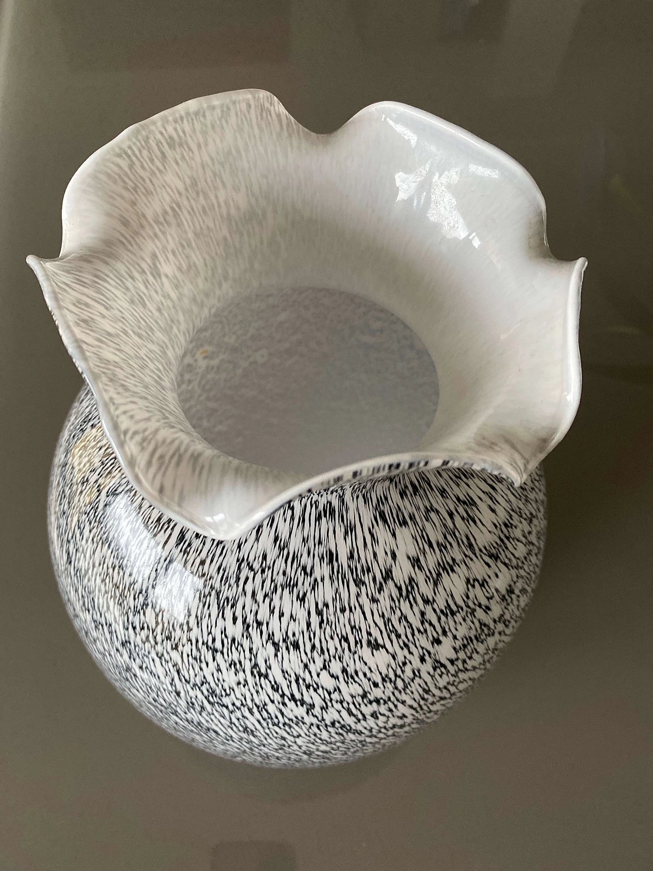 Black and white Murano glass vase, 1950s 2