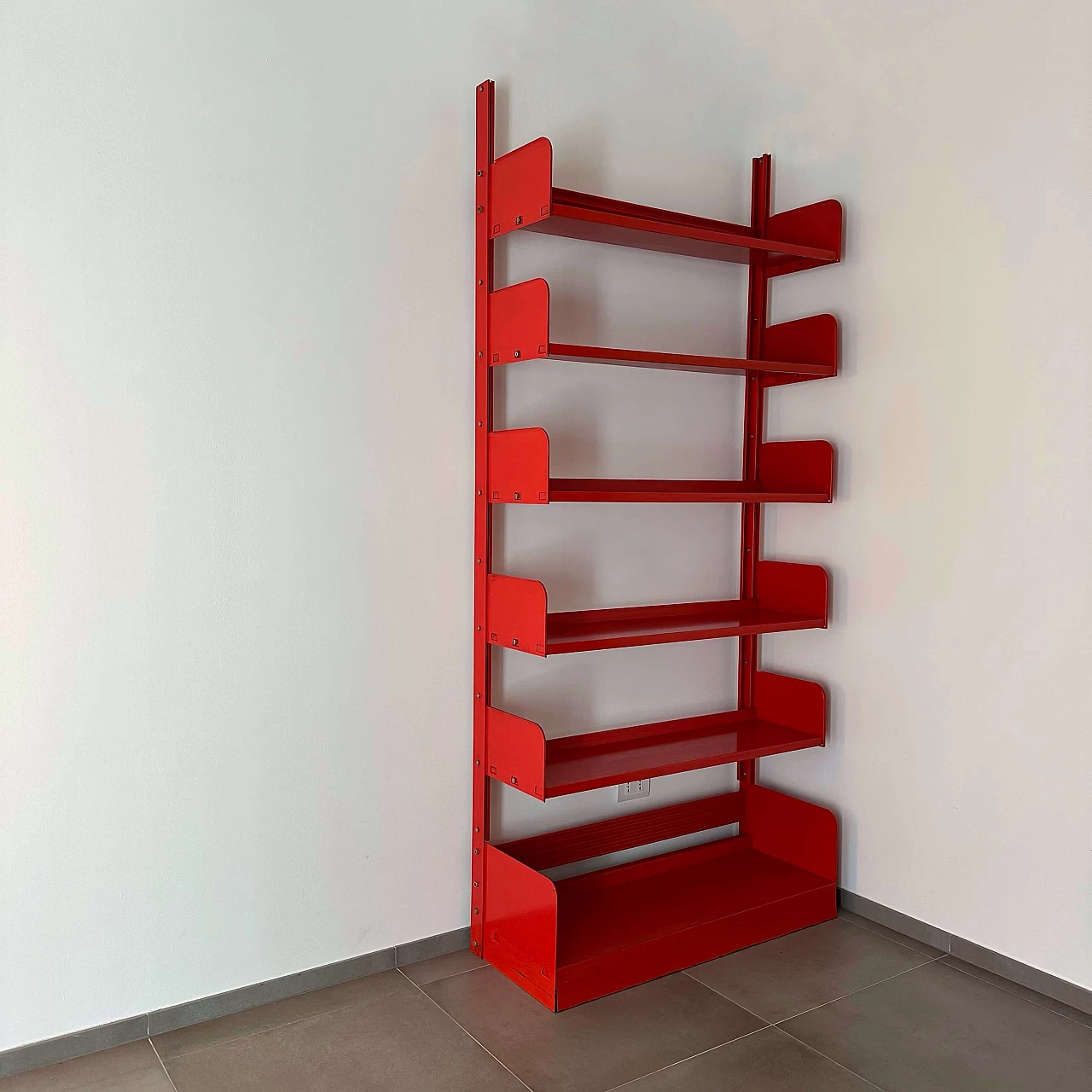 Red metal bookcase Congresso by Lips Vago, 1968 1