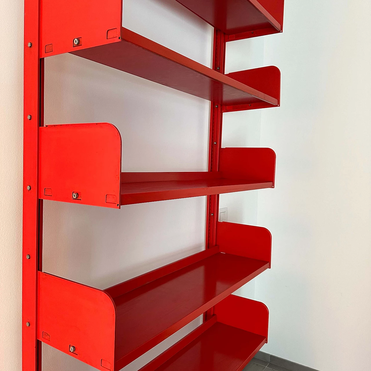 Red metal bookcase Congresso by Lips Vago, 1968 6