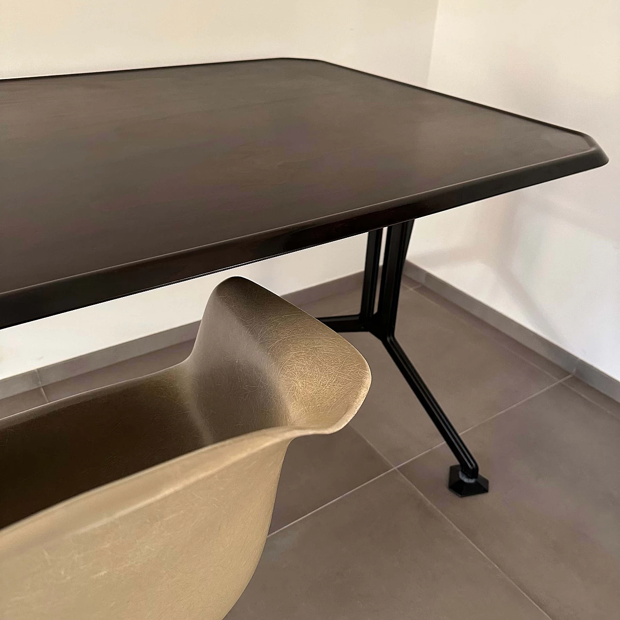 Tavolo Arco di BBPR per Olivetti, 1963 7