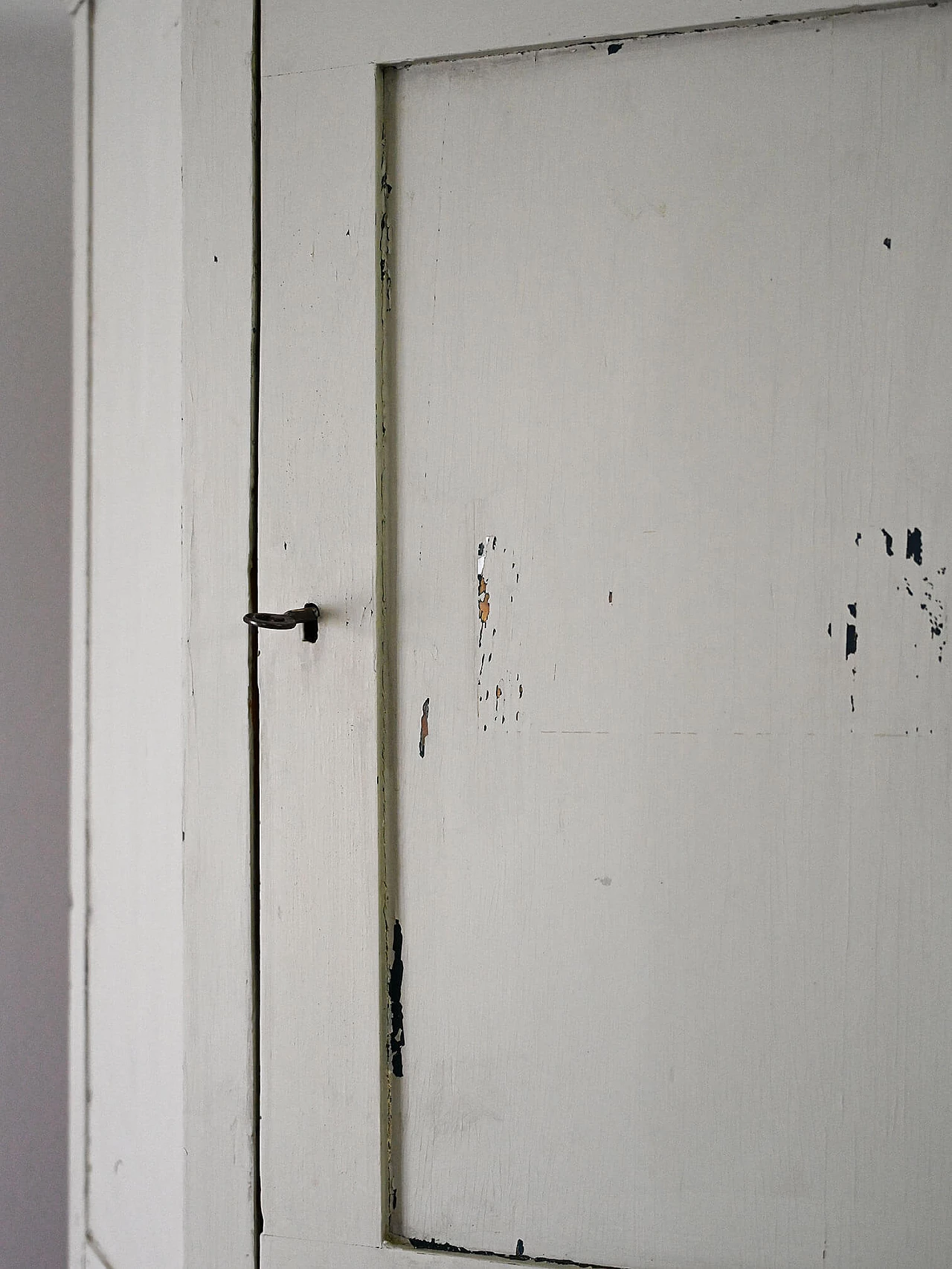 Angoliera scandinava in legno dipinto di bianco, anni '30 7