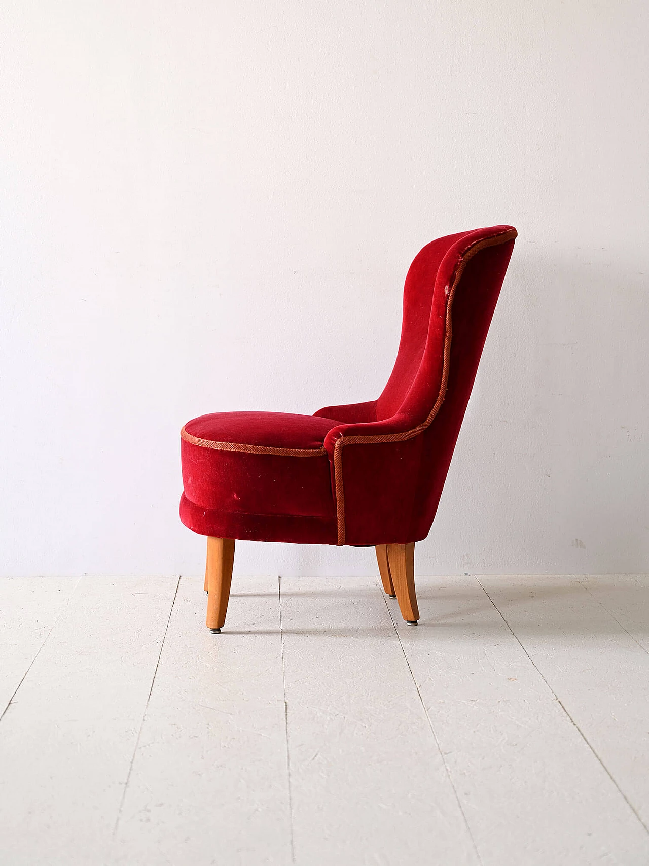 Scandinavian wood and red velvet armchair, 1940s 4