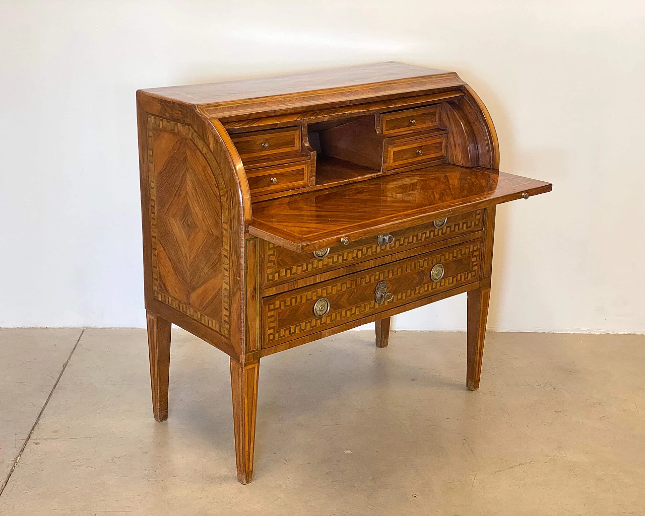 Louis XVI panelled and inlaid walnut roller writing desk, 18th century 8