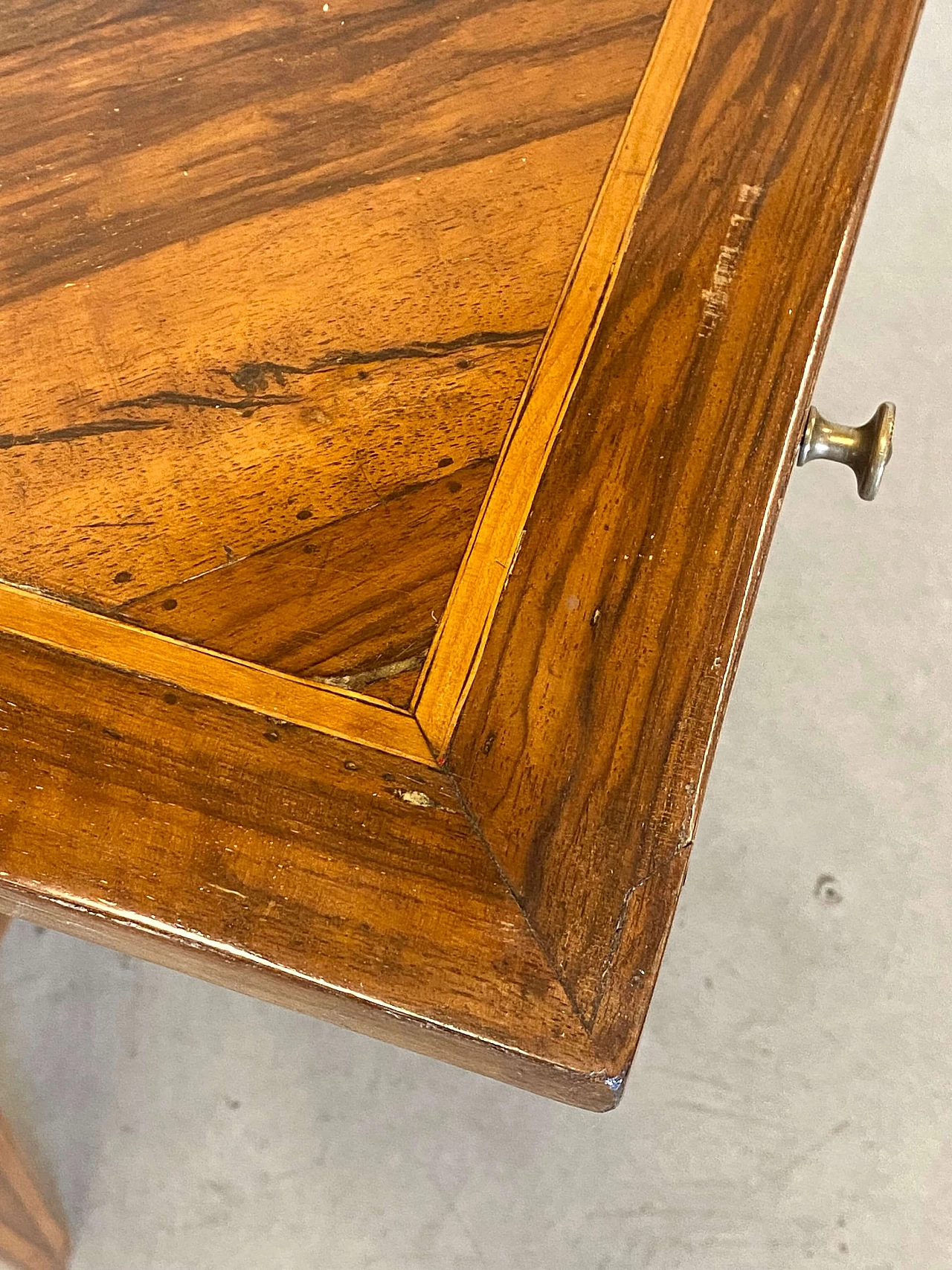 Louis XVI panelled and inlaid walnut roller writing desk, 18th century 10