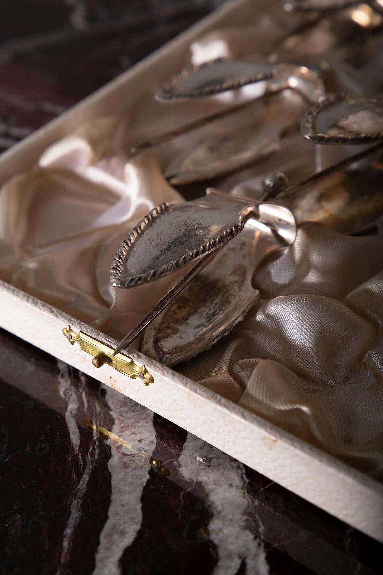 Set di spremiagrumi in metallo placcato argento, anni '60 6