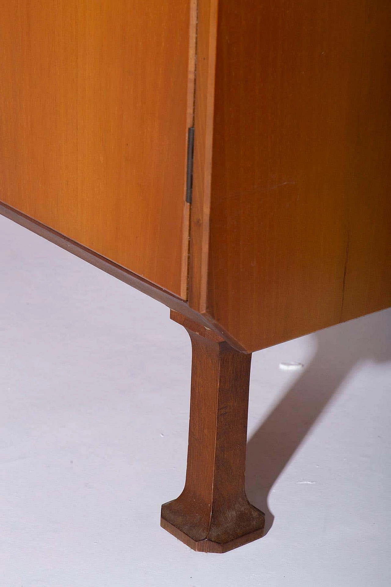 Walnut sideboard by Mobili d'arte Cantù, 1950s 8