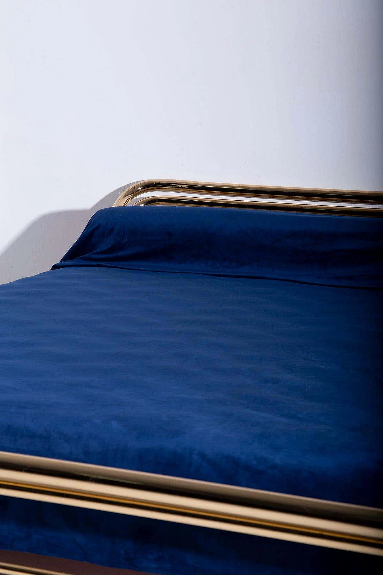 Brass bed by Luciano Frigerio, 1970s 6