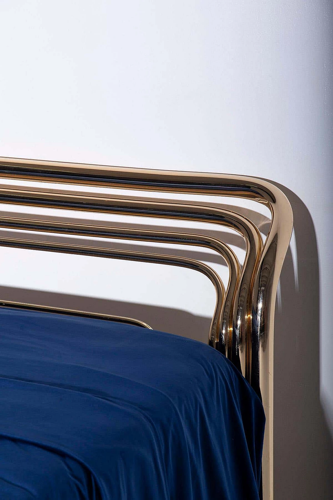 Brass bed by Luciano Frigerio, 1970s 18