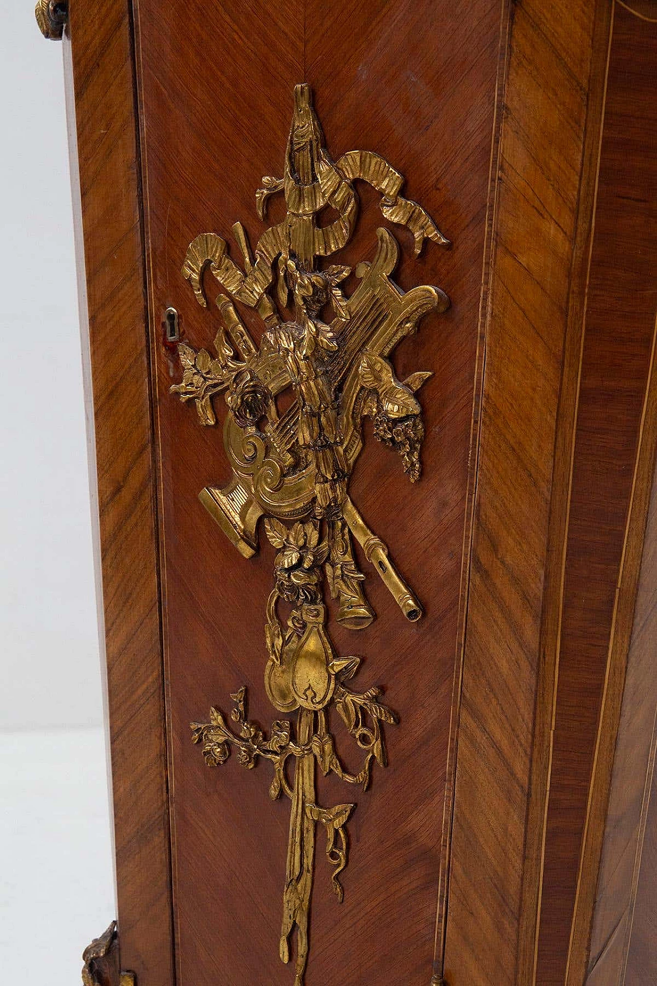 French wooden pedestal mounted in gilded bronze in Louis XVI style, early 20th century 3