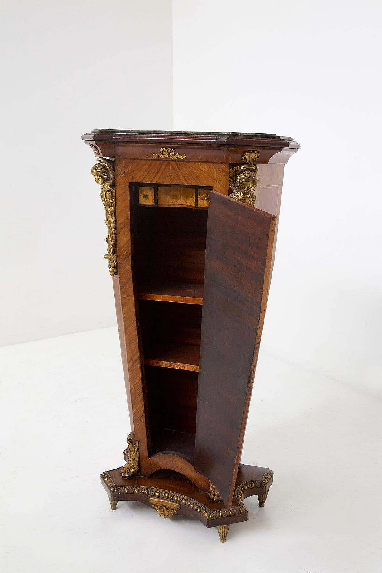 French wooden pedestal mounted in gilded bronze in Louis XVI style, early 20th century 12