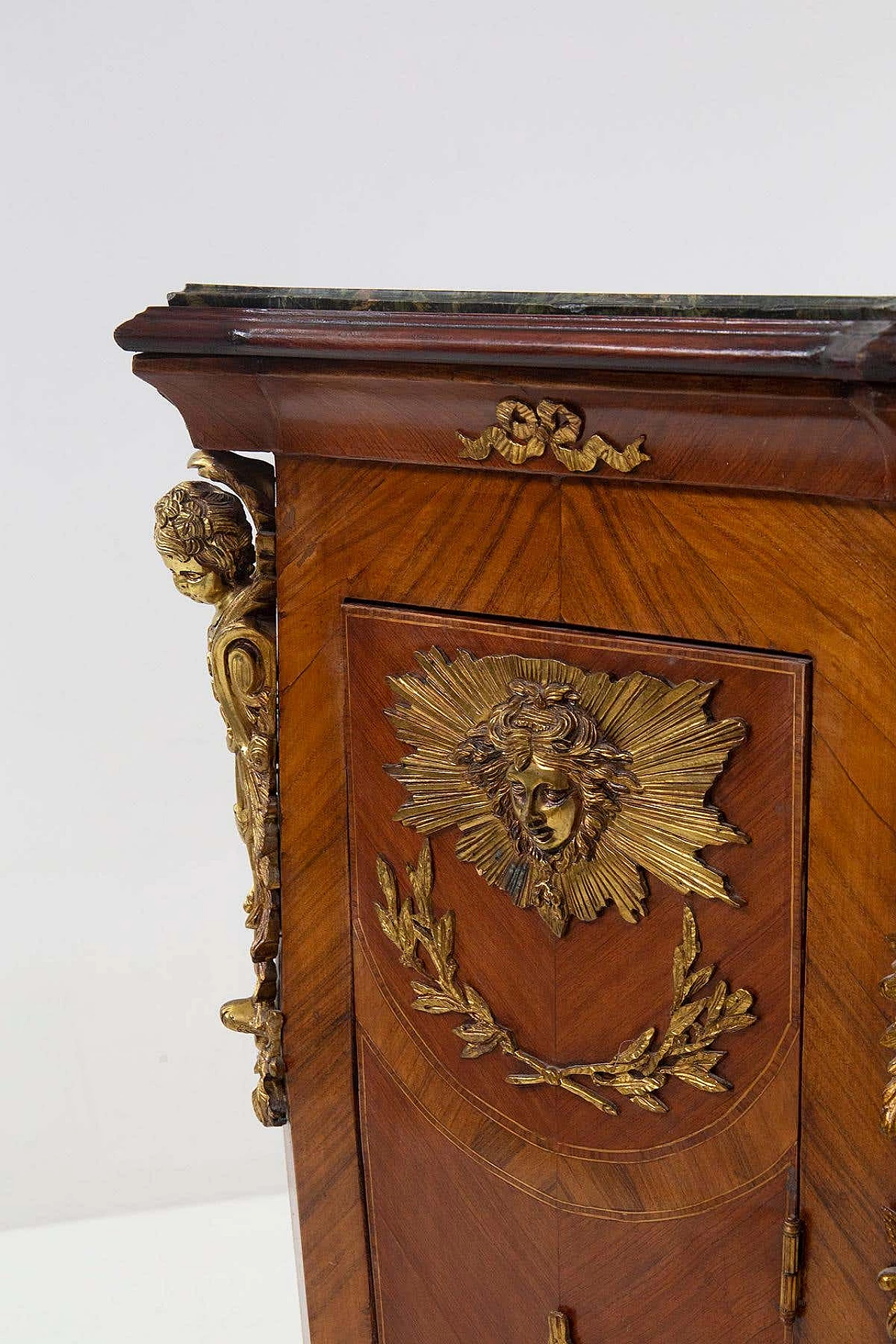 French wooden pedestal mounted in gilded bronze in Louis XVI style, early 20th century 15