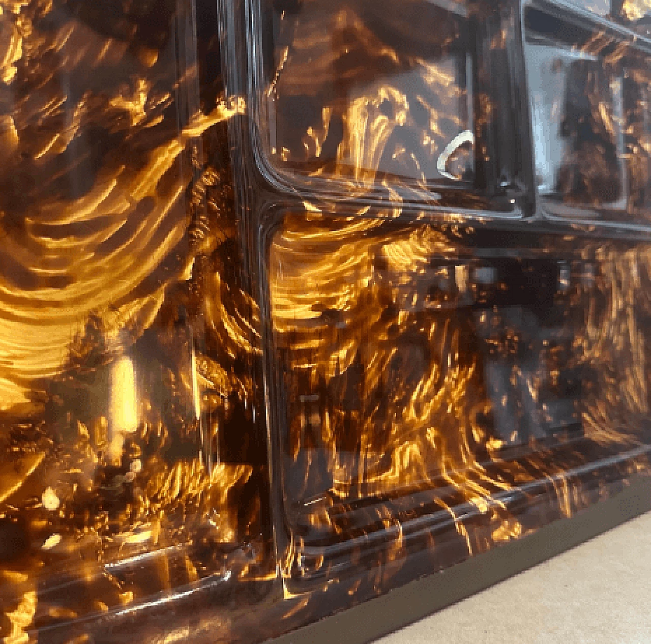 Vassoio per antipasti in lucite effetto tartaruga di Alberto Sordi, anni '70 6