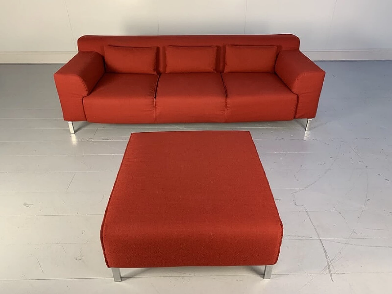Greg sofa and pouf by EMAF Progetti for Zanotta 1