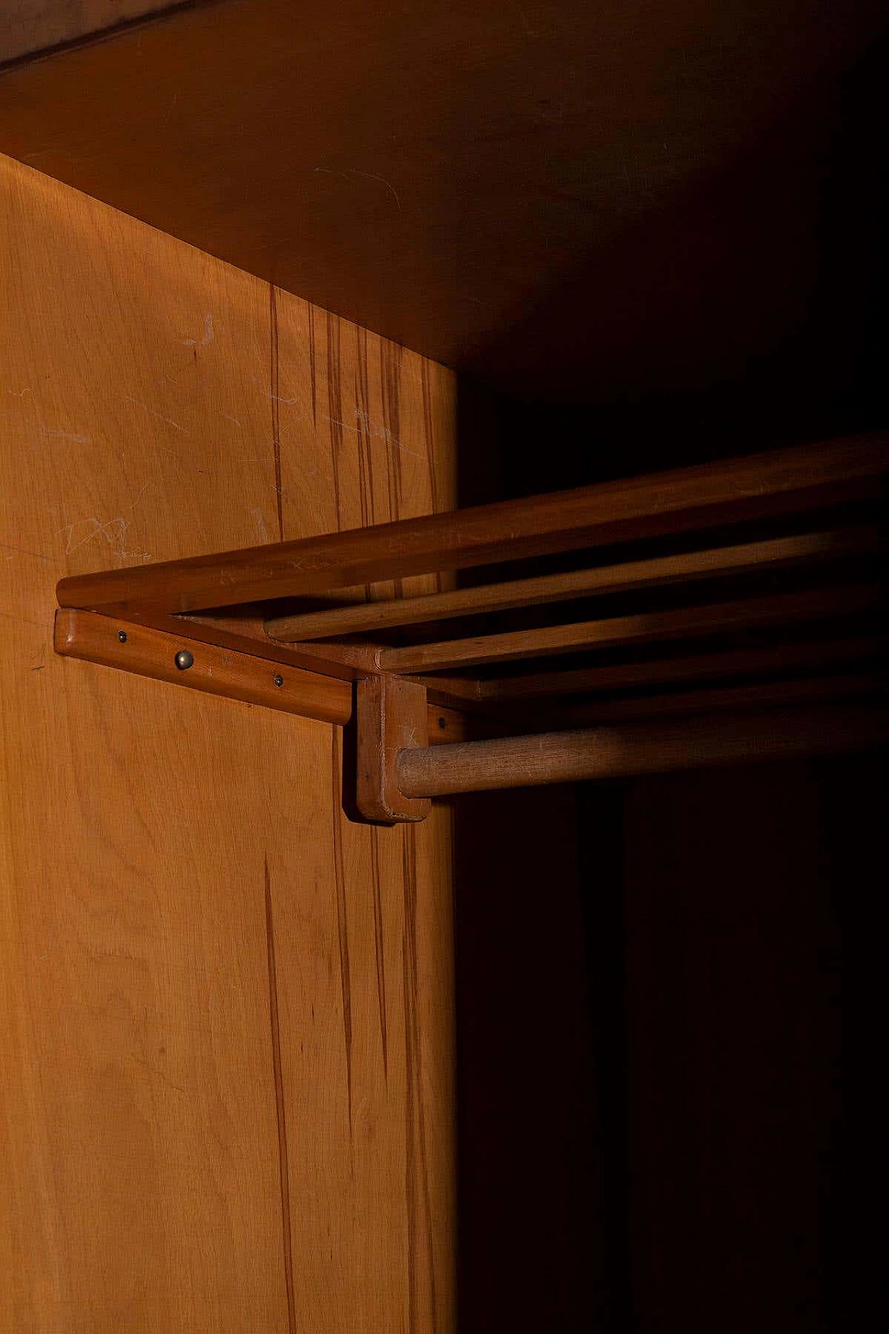 Armadio grissinato attribuito a Luigi Scremin di Fabbrica Mobili e Armadi Triestina, anni '50 9