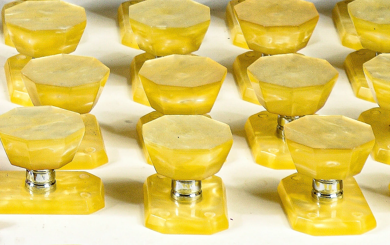 Bakelite door handles, mid-19th century 5