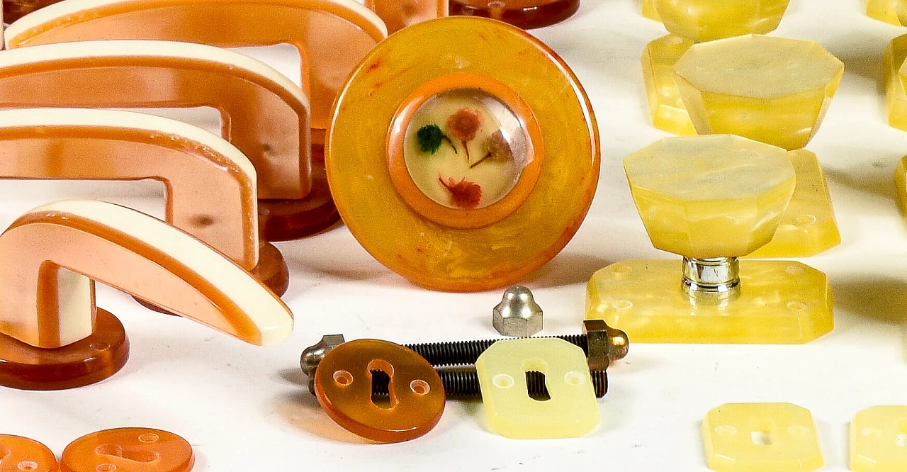 Bakelite door handles, mid-19th century 8
