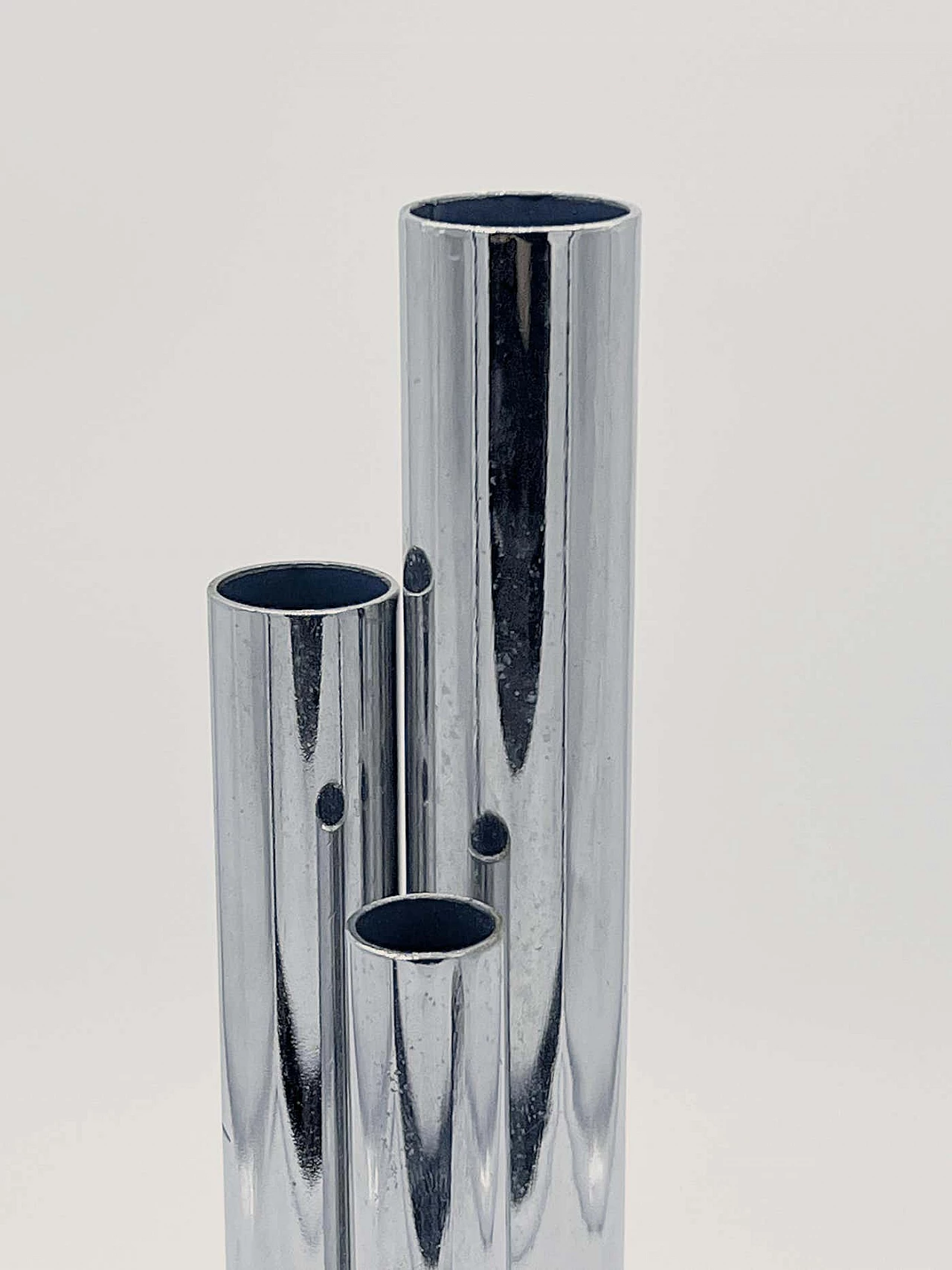 Vaso scultoreo in metallo cromato nello stile di Gio Ponti per Krupp, anni '60 2