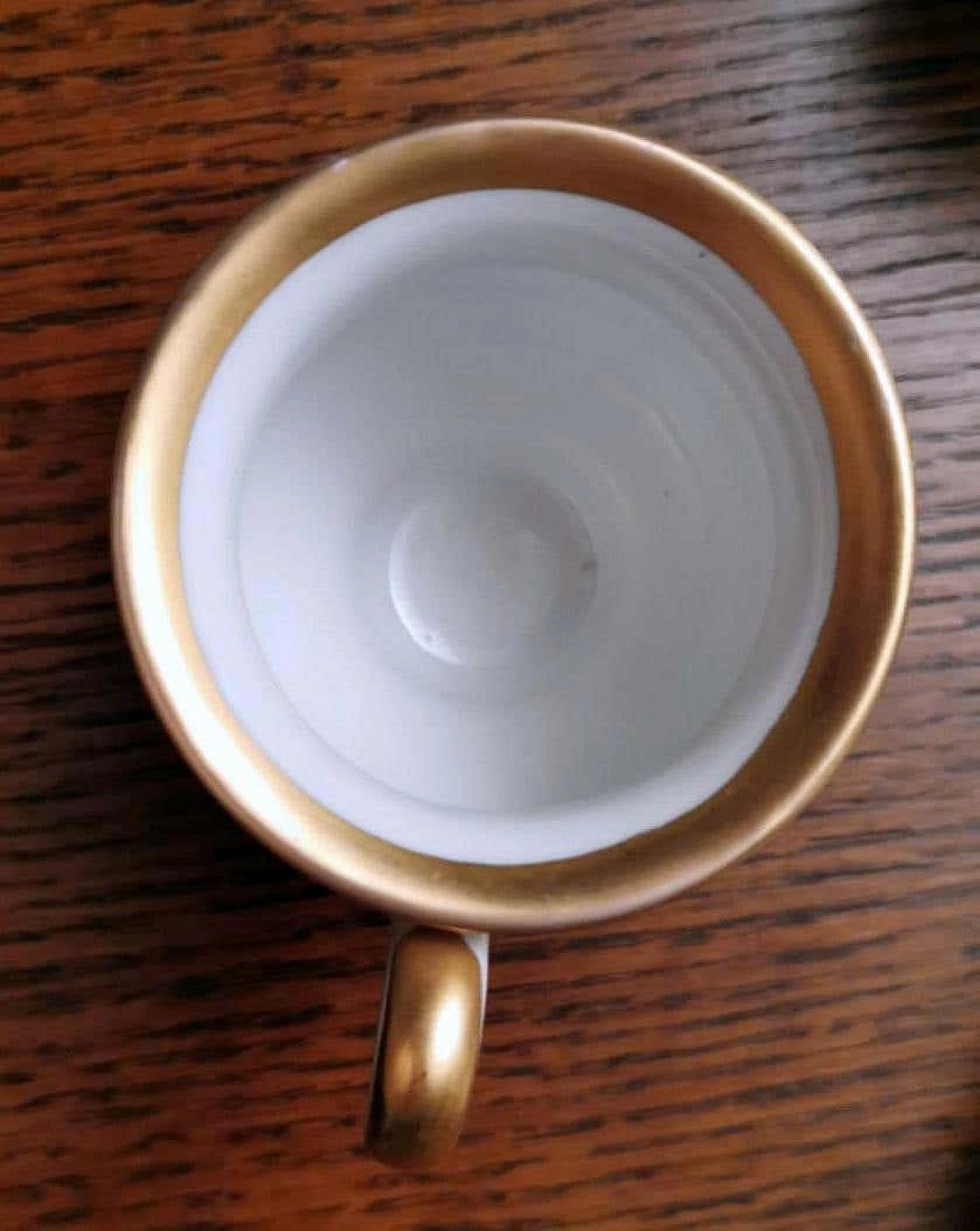 Coppia di tazze Napoleone III in porcellana di Limoges dipinta a mano con piattini, fine '800 14