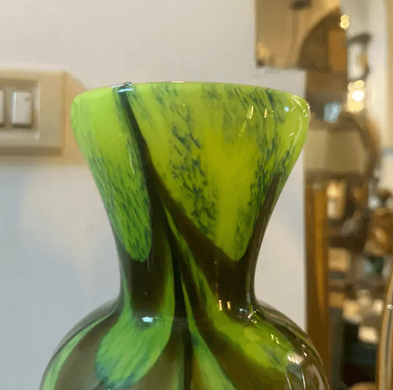 Vaso in vetro opalino verde, marrone e nero di Carlo Moretti, anni '70 2