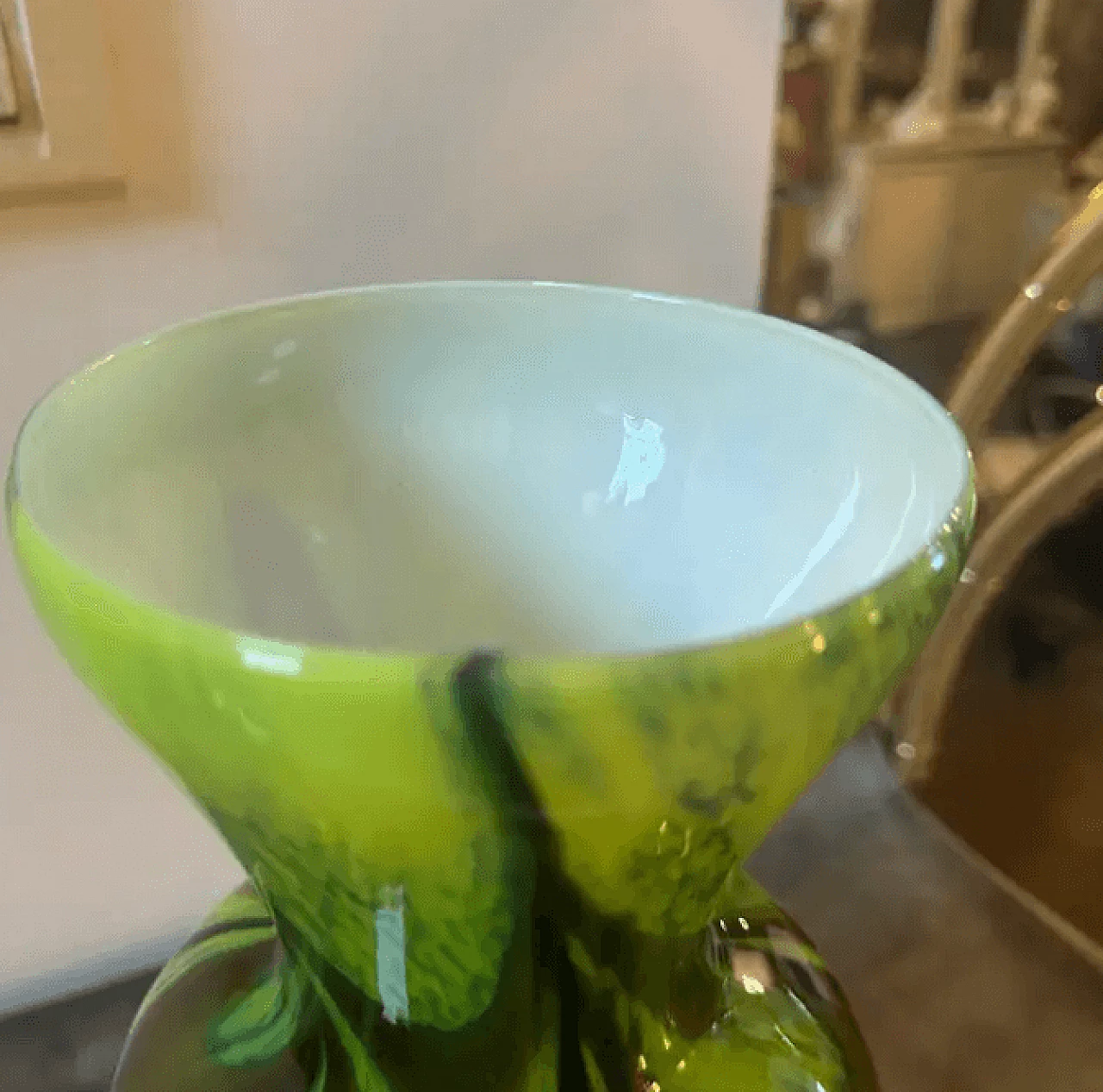 Vaso in vetro opalino verde, marrone e nero di Carlo Moretti, anni '70 4