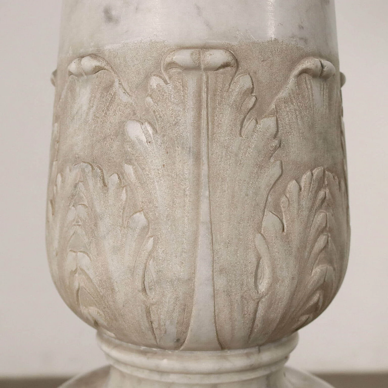 Fioriera Neorinascimento in marmo, fine '800 9