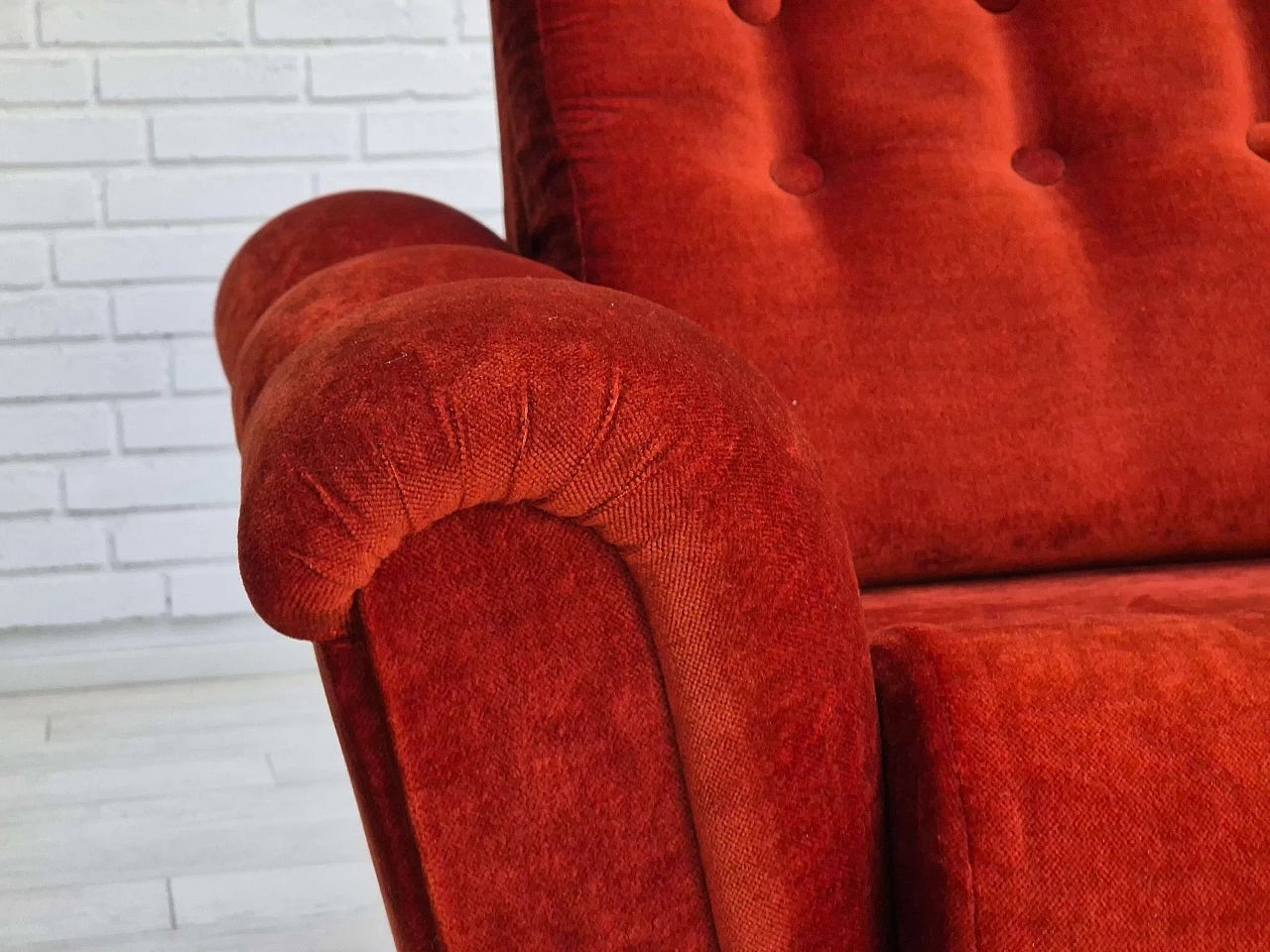 Divano danese a tre posti in velluto, anni '80 3