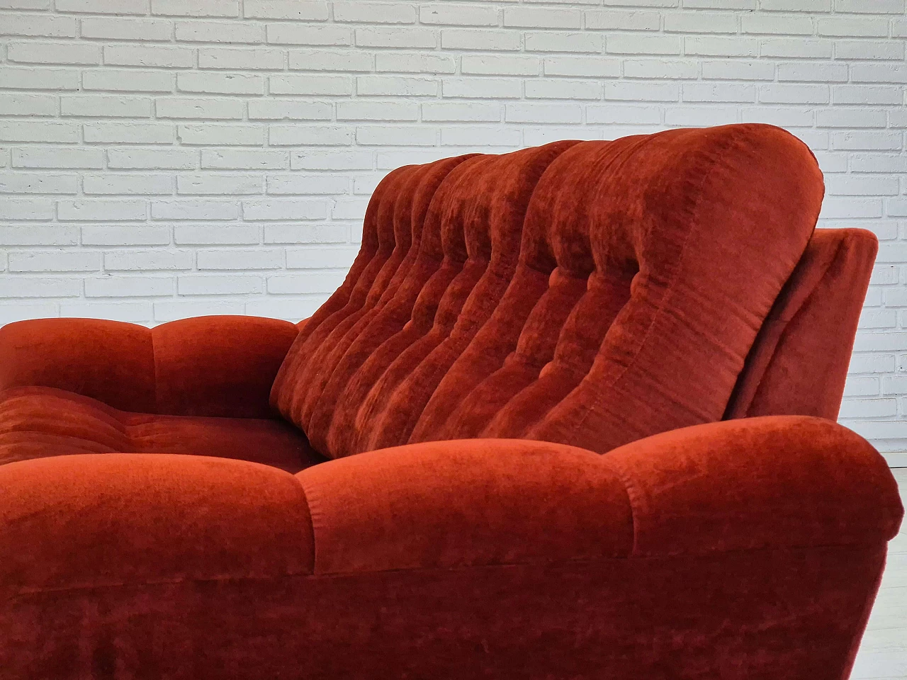 Danish three-seater velvet sofa, 1980s 13