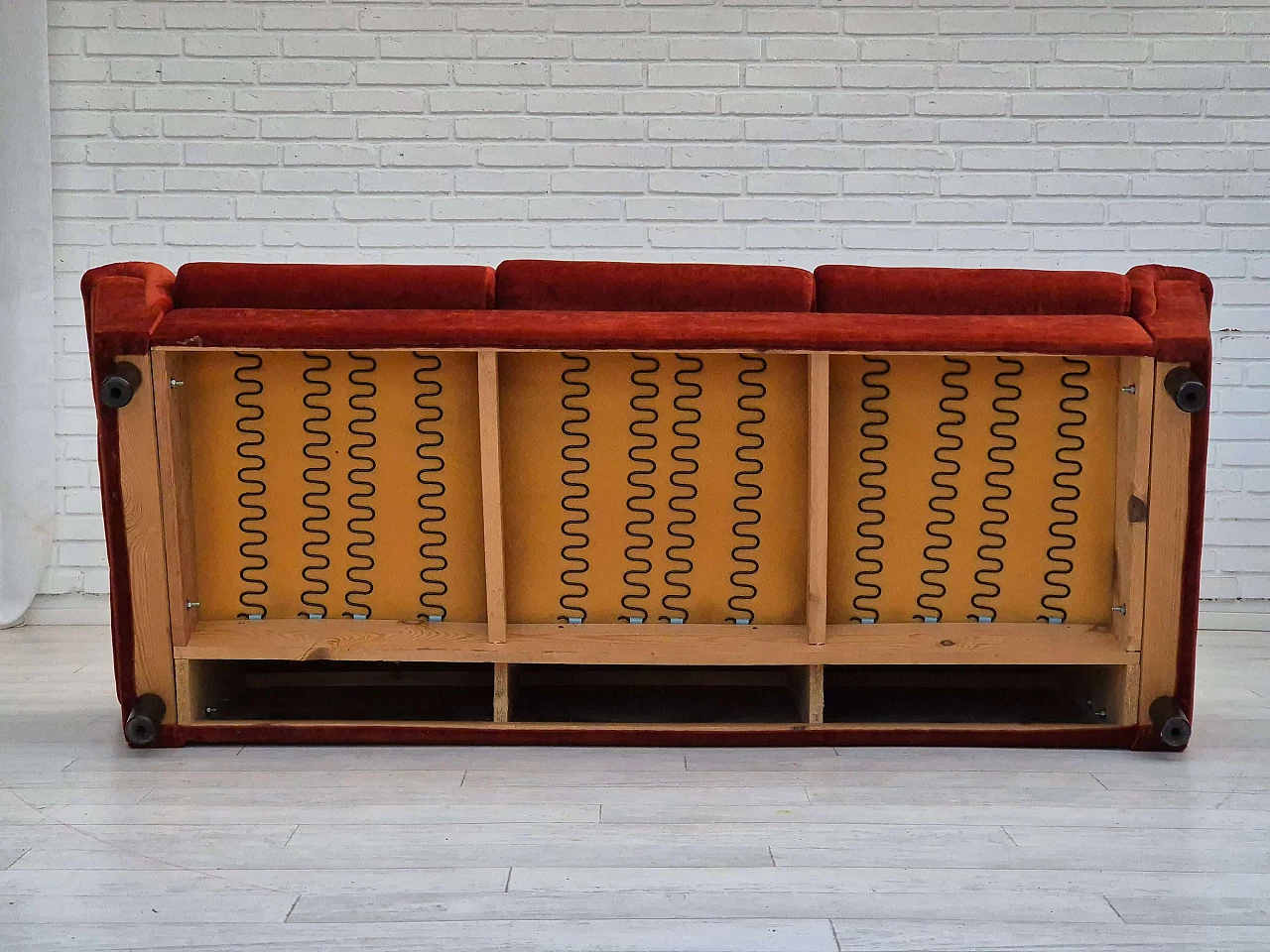 Danish three-seater velvet sofa, 1980s 14