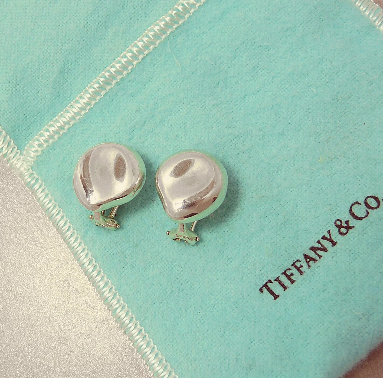 Bean earrings by Elsa Peretti for Tiffany & Co, 1990s 10