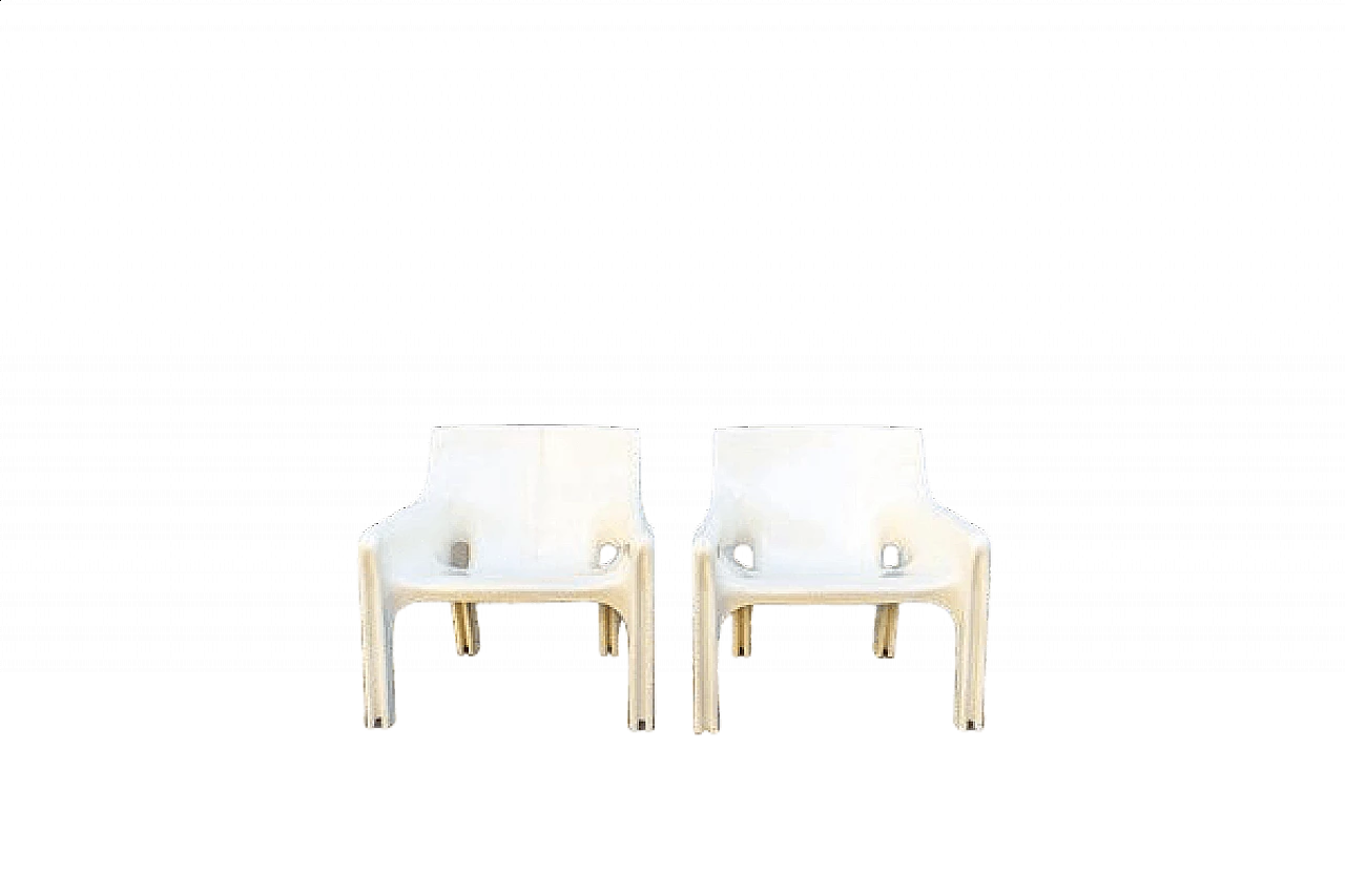 Pair of Vicar armchairs by Vico Magistretti for Artemide, 1970s 9