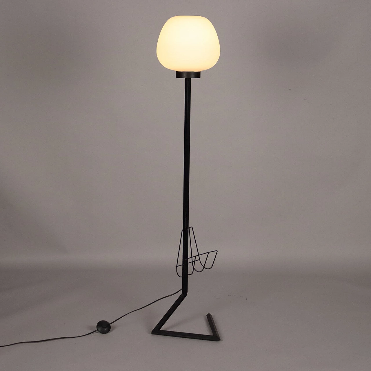 Enamelled metal and glass floor lamp with magazine rack, 1960s 1