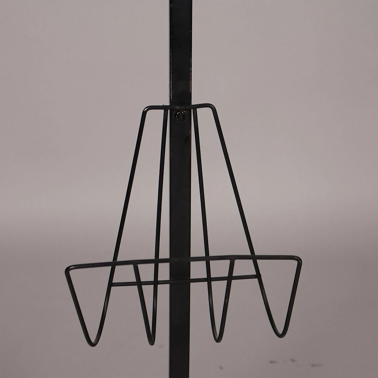 Enamelled metal and glass floor lamp with magazine rack, 1960s 7