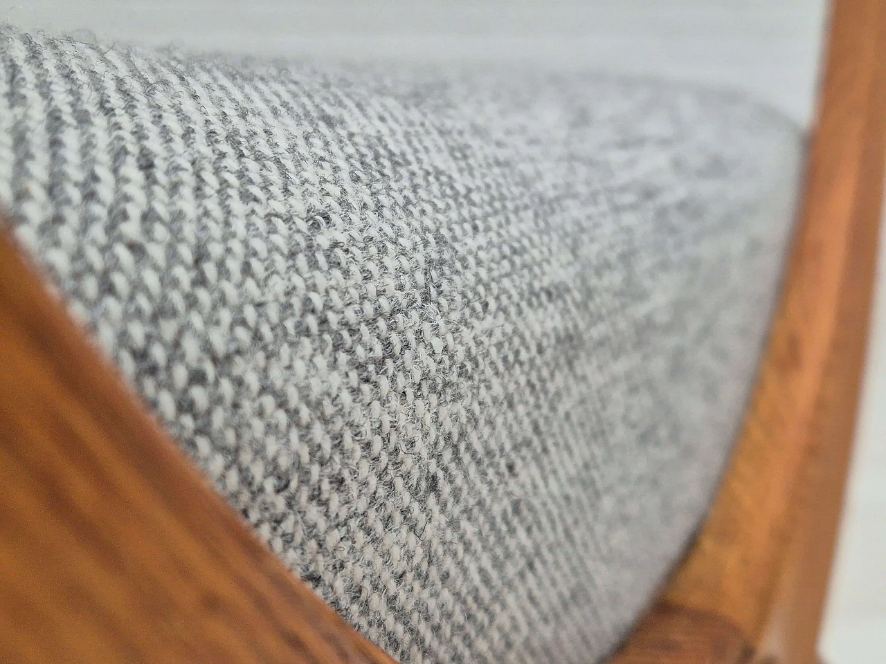 Poltrona danese in legno massello di rovere e lana per mobili Kvadrat, anni '60 3