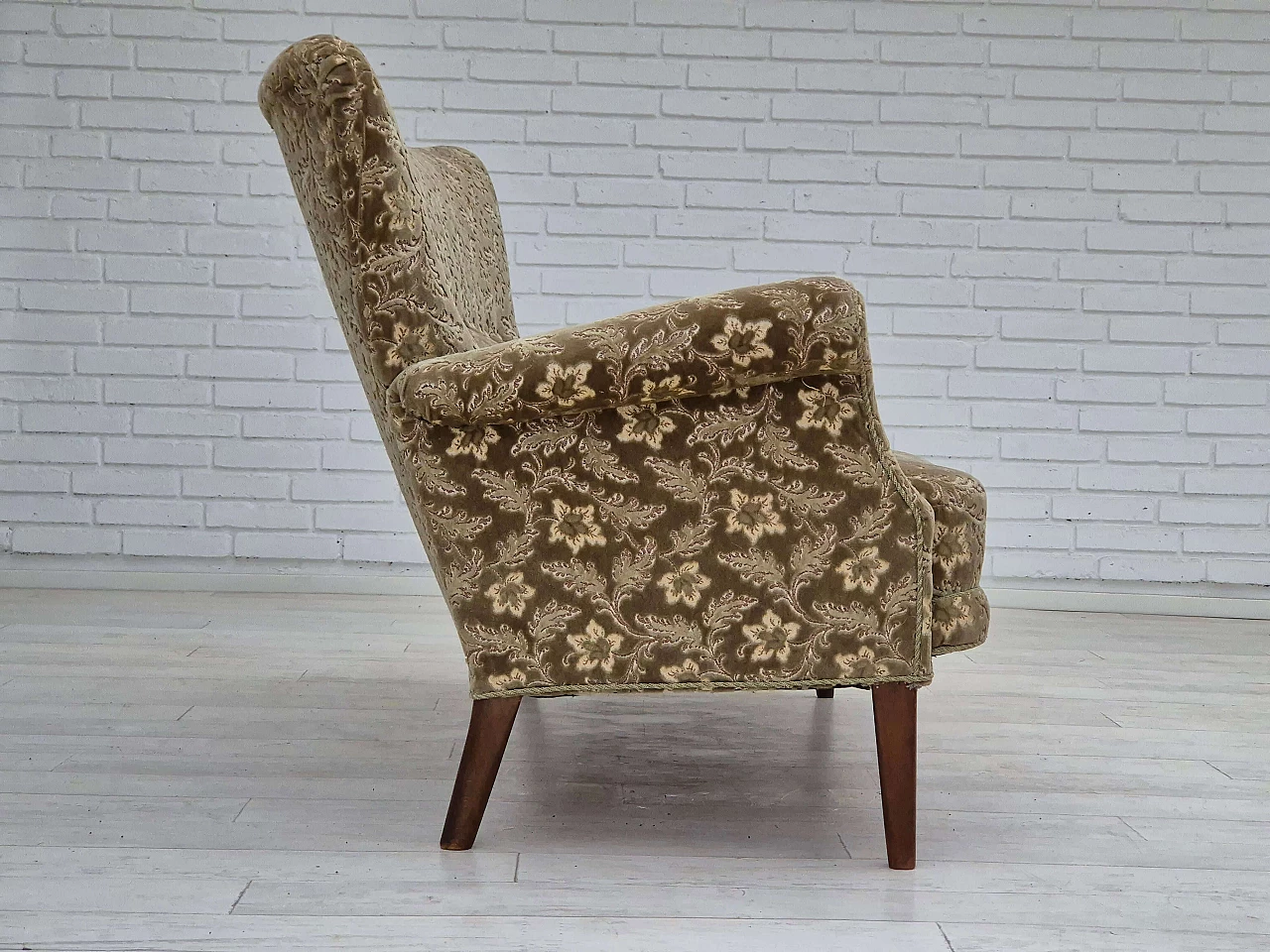 Divano in faggio e velluto verde di Fritz Hansen, anni '60 3