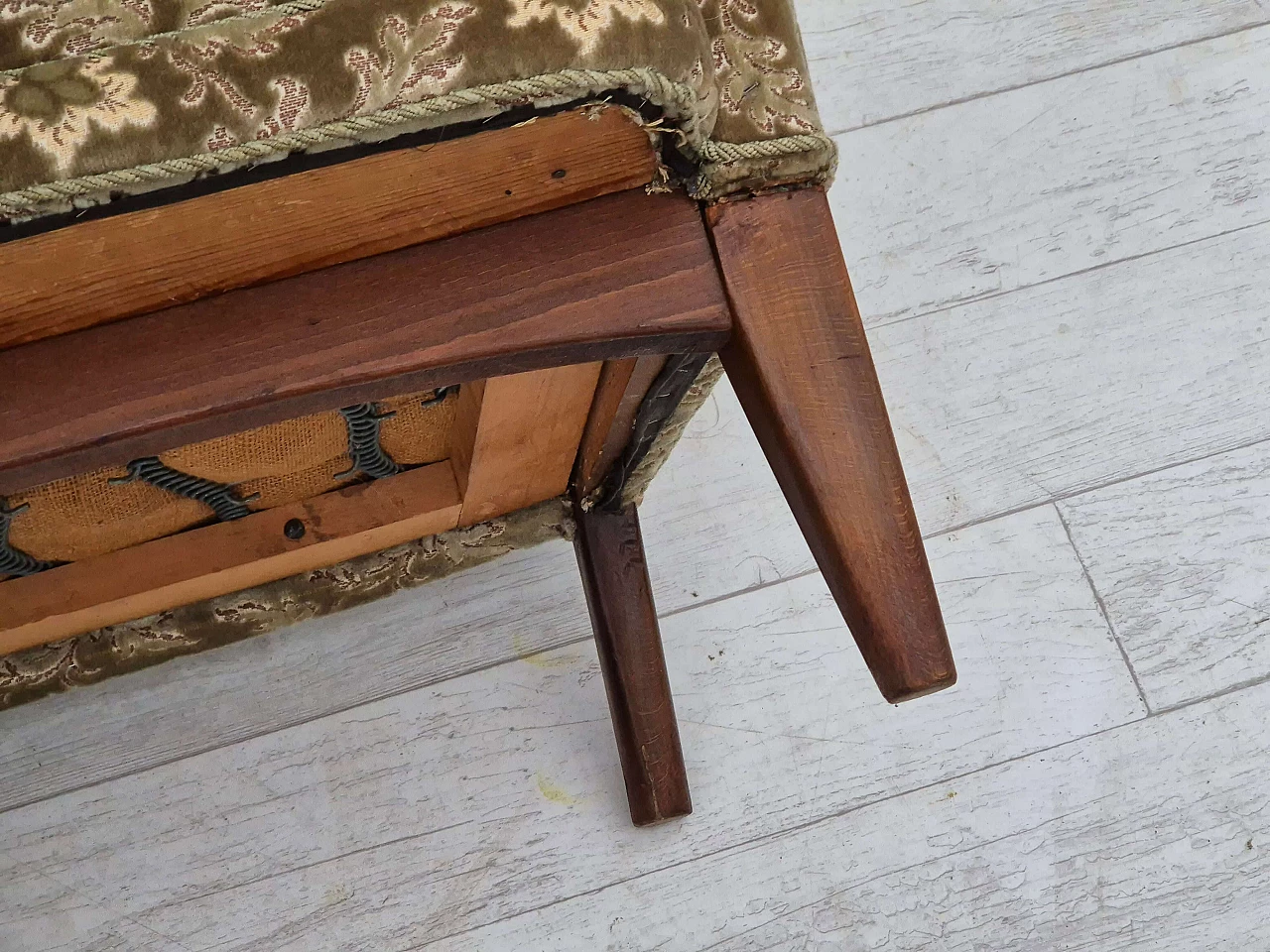 Divano in faggio e velluto verde di Fritz Hansen, anni '60 10