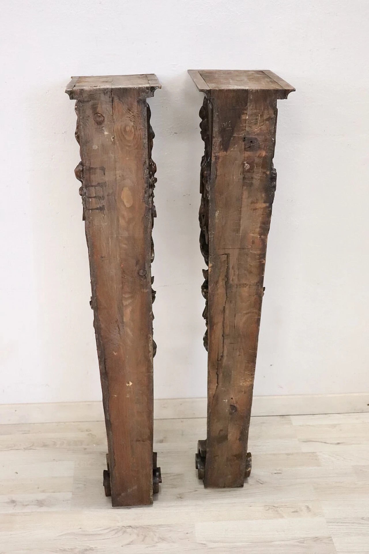 Pair of walnut half pilasters with carved caryatids, early 20th century 12