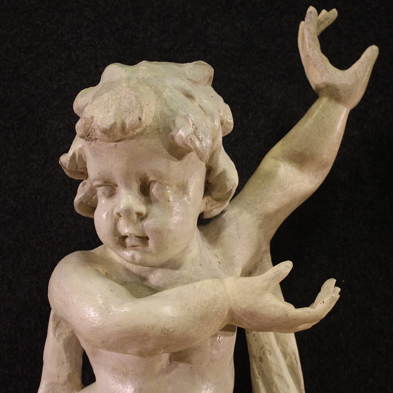Pair of painted wooden sculptures of putti, 18th century 7
