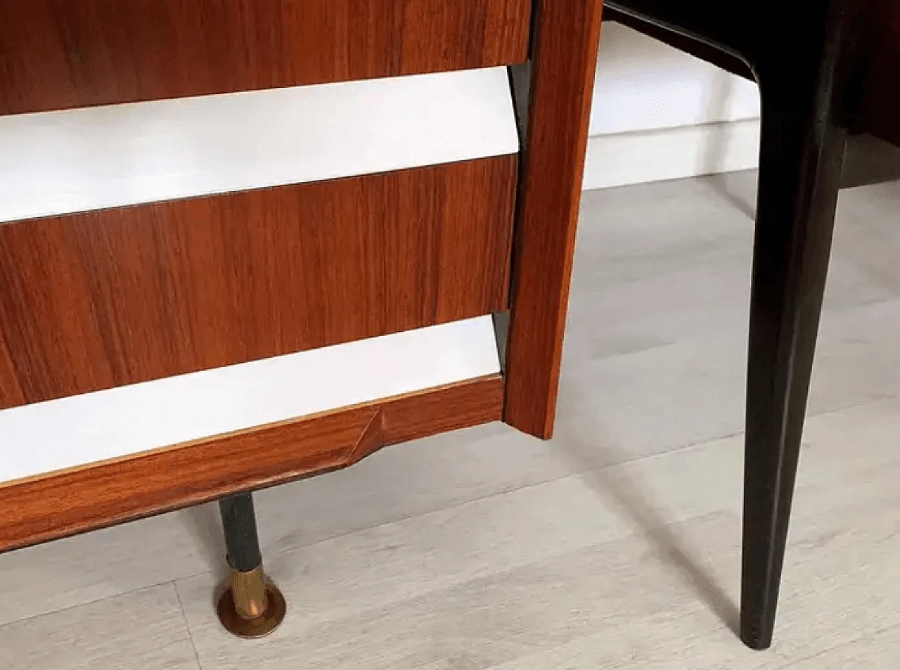 Armadio in noce, anni '50 Gio Ponti Dassi 5