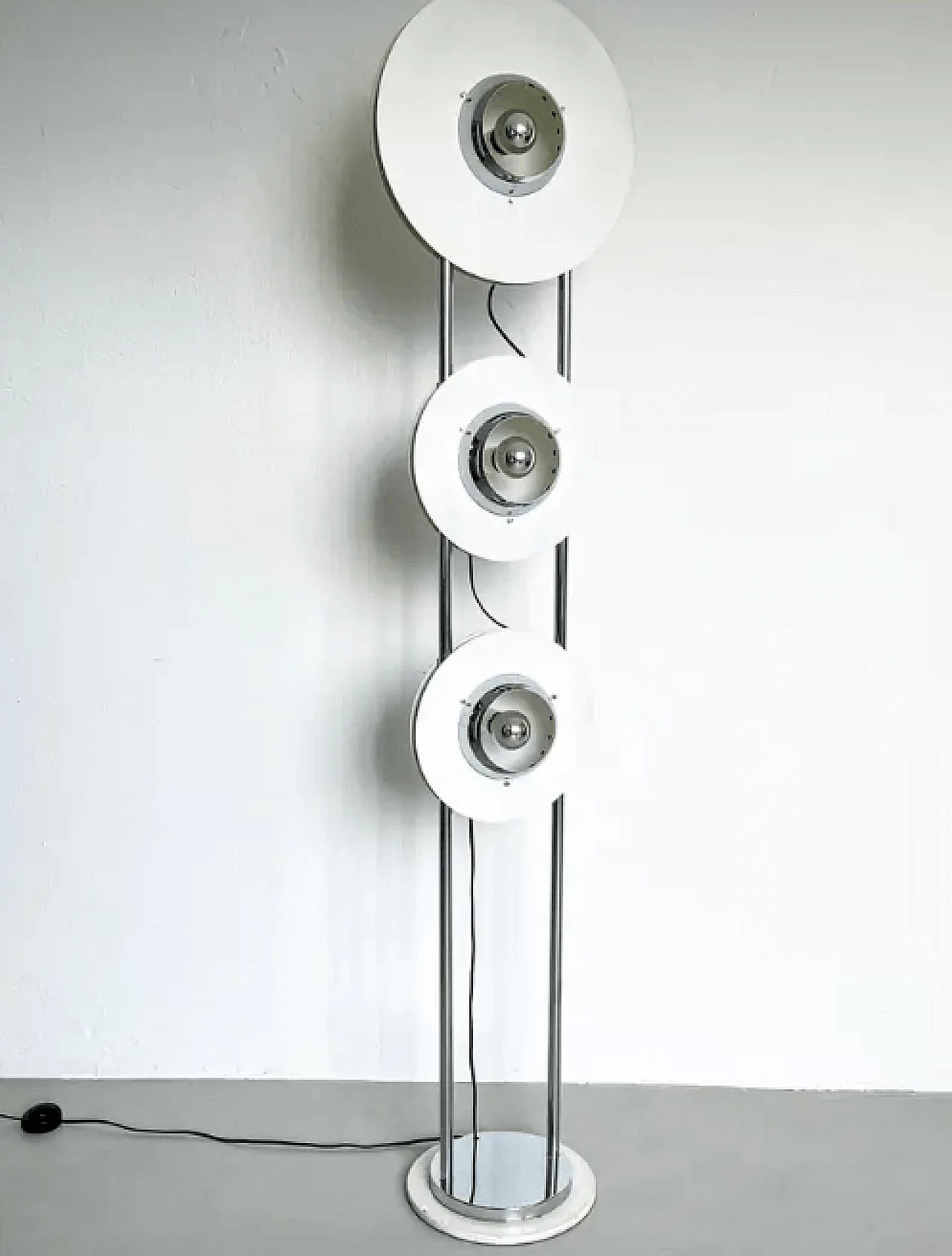 UfO chrome-plated floor lamp in the style of Reggiani, 1970s 9